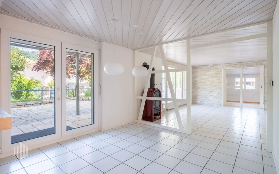 ImmoWyss -  Grosszügige 5,5-Zimmer Gartenwohnung an ruhiger Lage