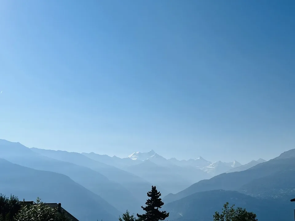STAGIONALE: Spazioso e luminoso 2.5 locali ristrutturato - Magnifica vista - Luogo calmo - Bene situato