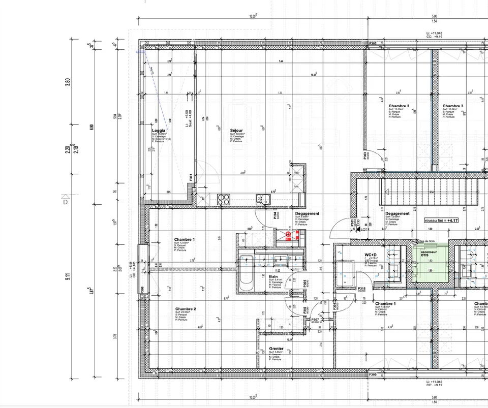 Mansarda di 5,5 locali con un'altezza del soffitto di oltre 4 m e loggia