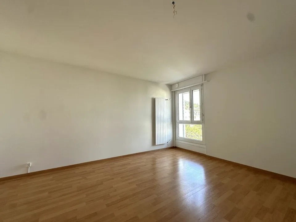 Beautiful 4.5-room apartment in quiet neighborhood!