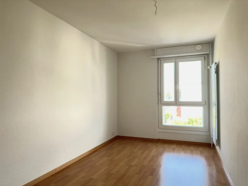 Beautiful 4.5-room apartment in quiet neighborhood!