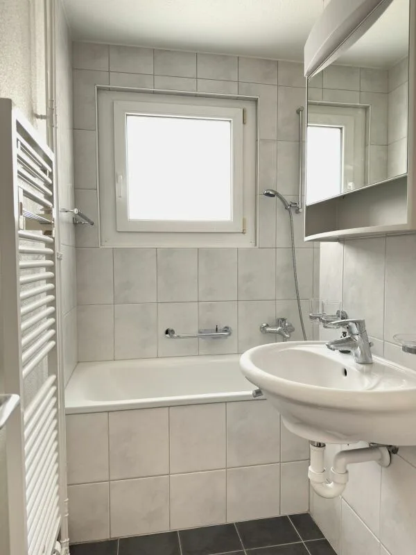 Beautiful 4.5-room apartment in quiet neighborhood!