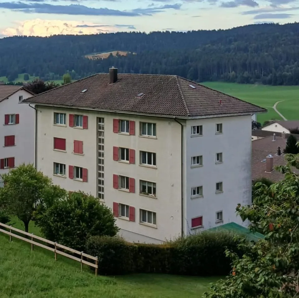 Apartment in PPE with 4.5 rooms and an individual garage