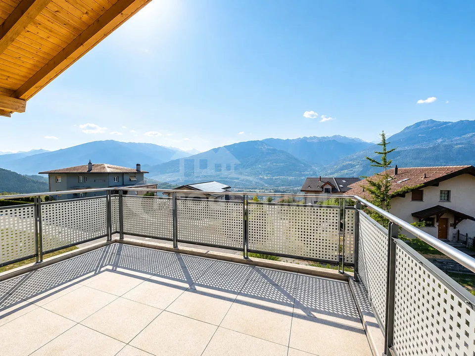 AUßERGEWÖHNLICHES DACHGESCHOSS MIT PANORAMABLICK AUF DIE ALPEN