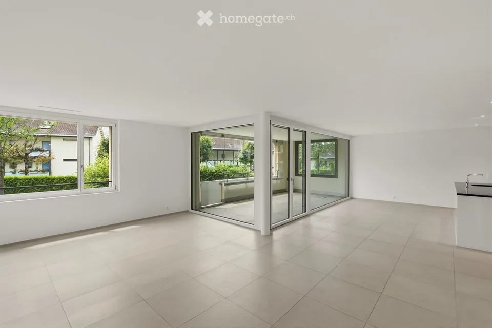 Appartamento luminoso 3.5 locali a Greppen – moderno, tranquillo e vicino al lago