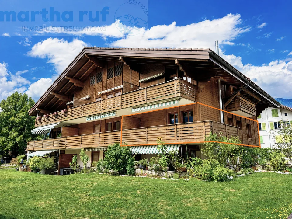 Behagliche 2.5- Zimmer Ferienwohnung mit Cheminée und Balkon