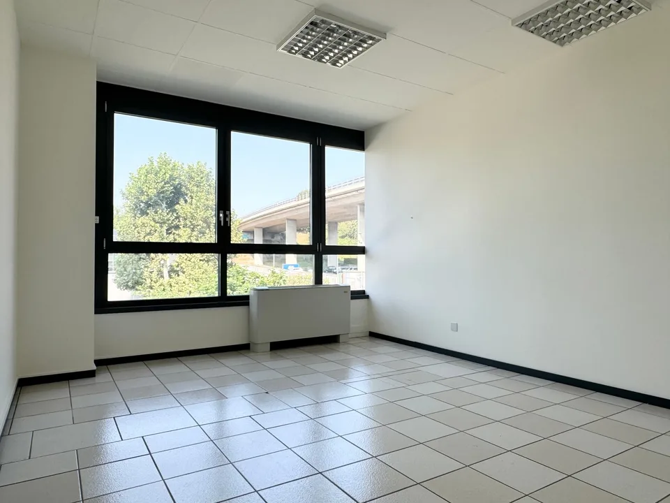Büro in strategischer Lage mit Klimaanlage