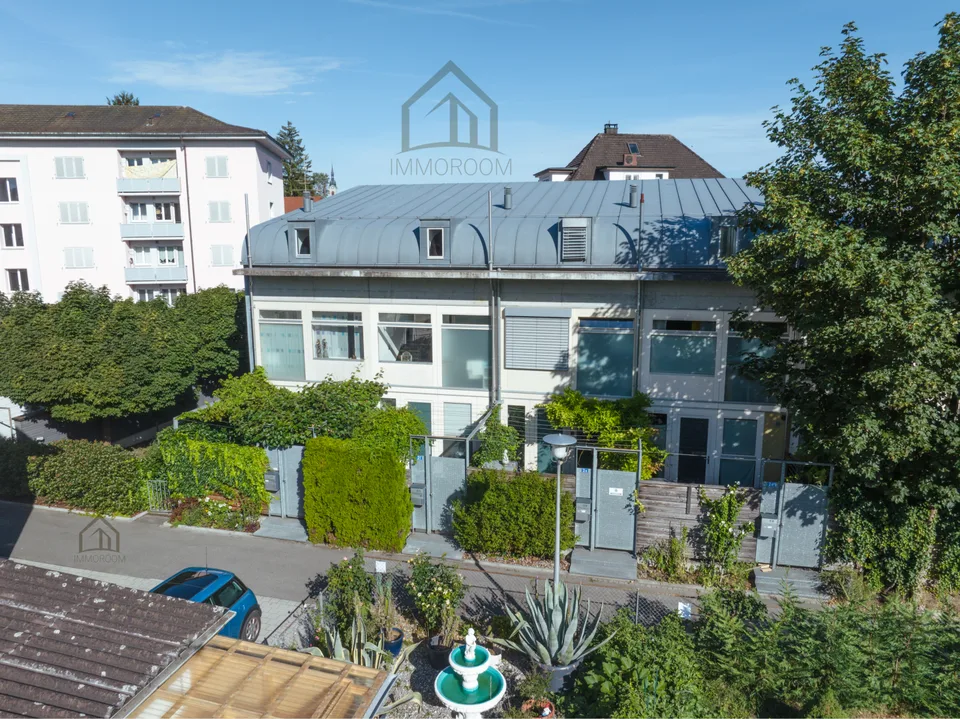 Attractive semi-detached house in a preferred residential area