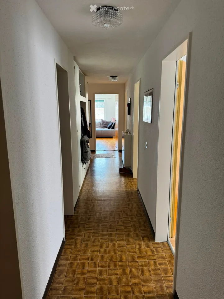 Affascinante appartamento di 4,5 locali in un edificio storico – Bremgarten AG
