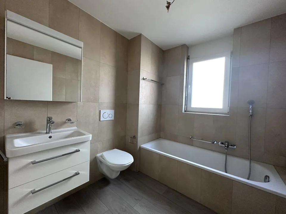Appartement moderne de 3.5 pièces à Cadenazzo