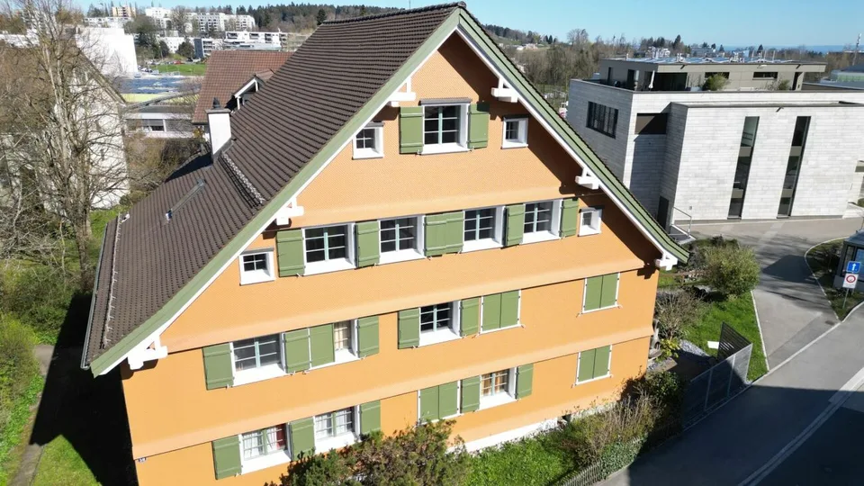 4.5 Zimmer-Maisonettewohnung / kann auch als Büro genutzt werden