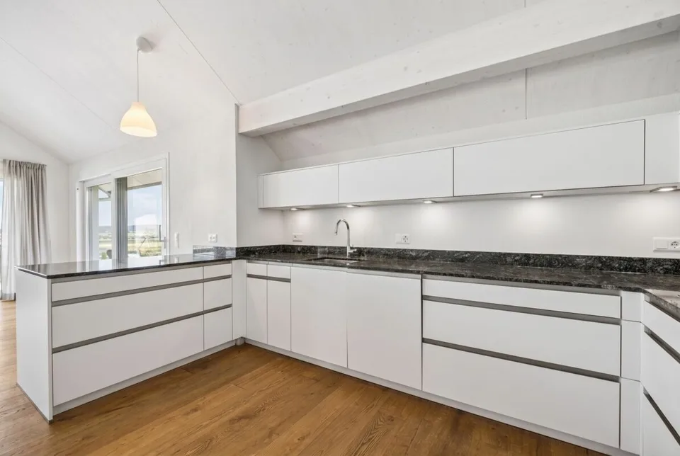 5.5-Zimmer-Maisonettewohnung mit Weitsicht ins Limmattal