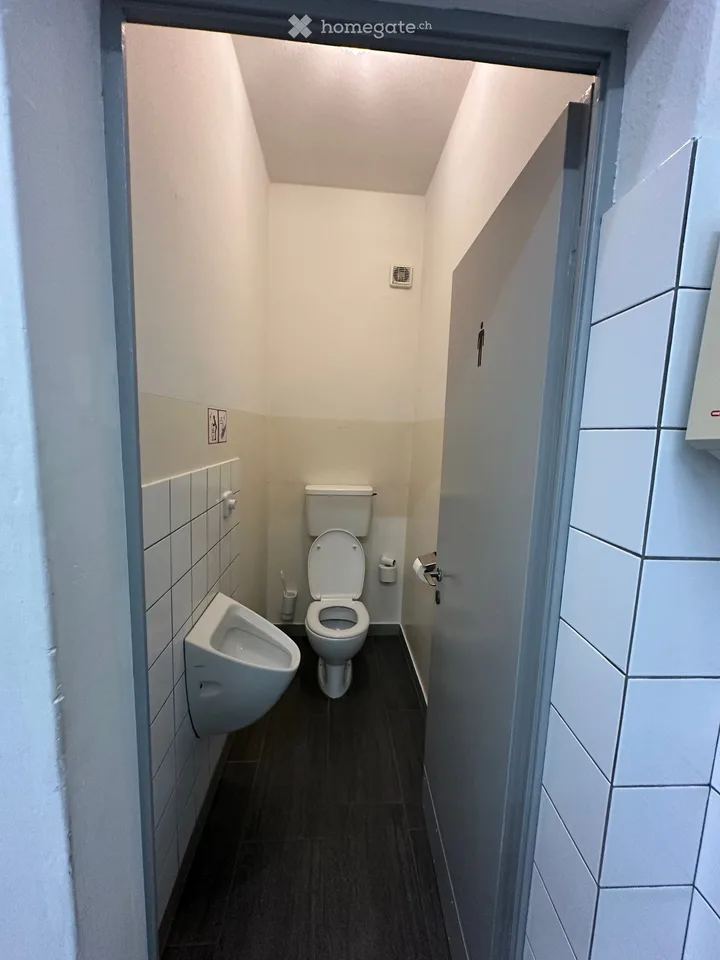 Espace commercial et de détail sur la Bahnhofstrasse à Pfungen