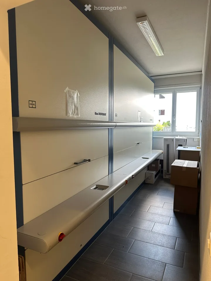 Espace commercial et de détail sur la Bahnhofstrasse à Pfungen