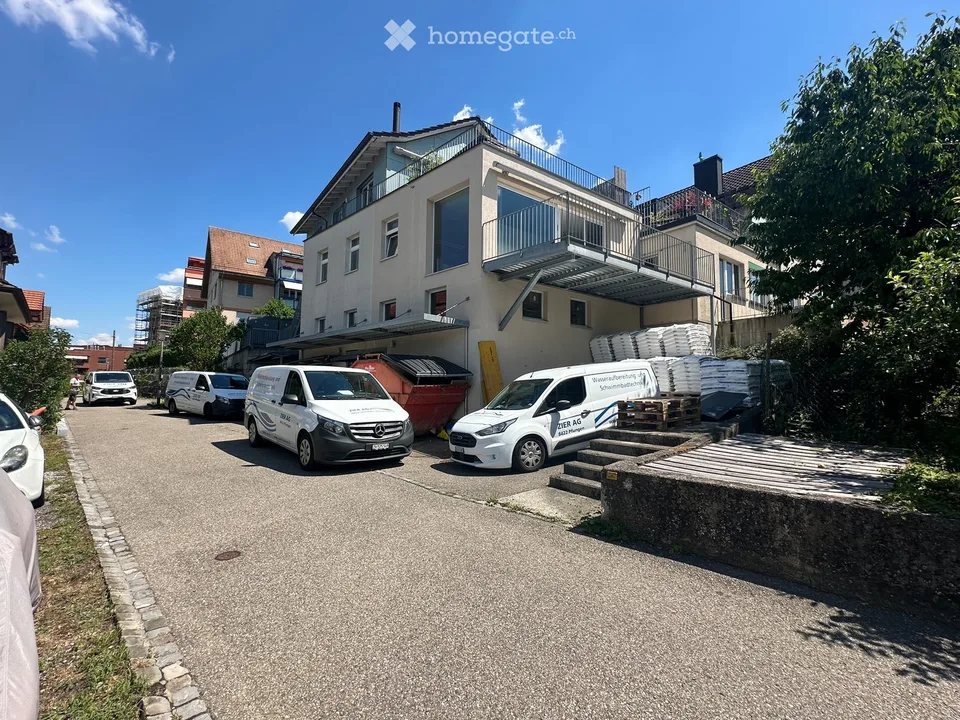 Espace commercial et de détail sur la Bahnhofstrasse à Pfungen