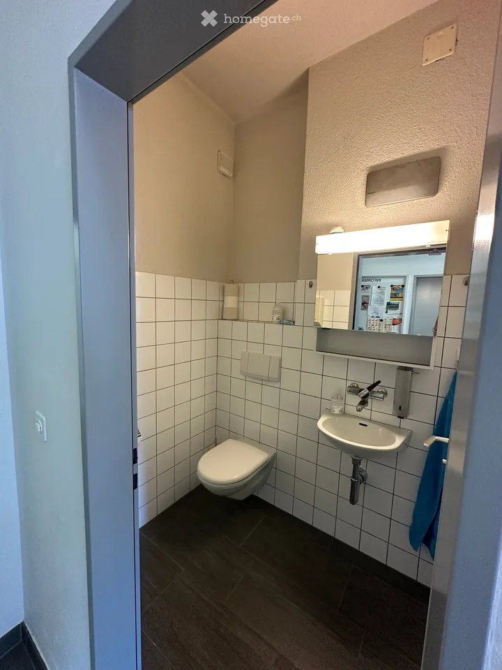 Espace commercial et de détail sur la Bahnhofstrasse à Pfungen