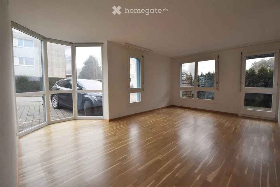 Schöne Parterrewohnung mit Sitzplatz