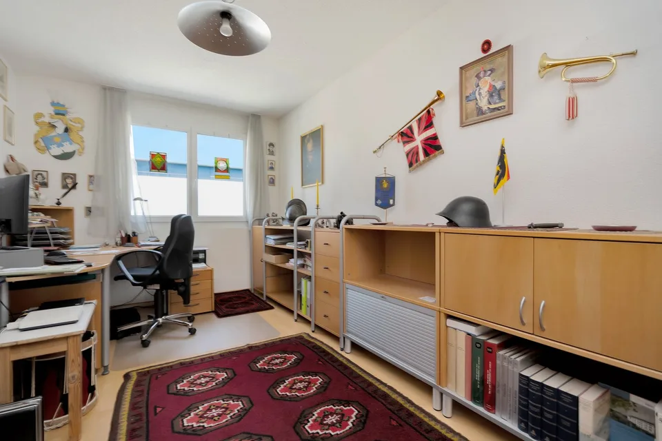 Modernes Attikawohnen im Zentrum von Bolligen