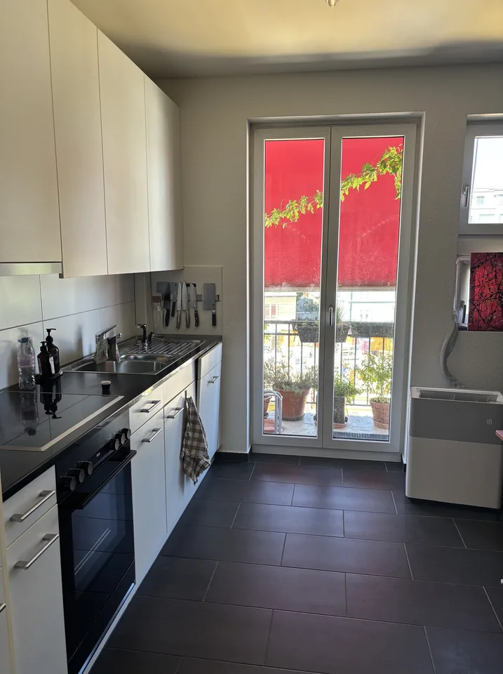 3½ ZI-WOHNUNG IN ZÜRICH - KREIS 3 WIEDIKON, MÖBLIERT, TEMPORÄR