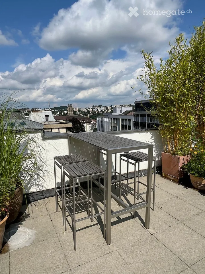 Bureau au cœur de Fribourg avec terrasse privative de 150 m², situation exceptionnelle