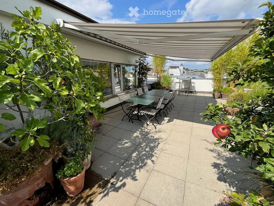 Bureau au cœur de Fribourg avec terrasse privative de 150 m², situation exceptionnelle