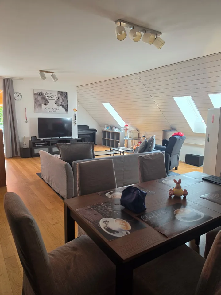 Appartamento moderno con balcone a Stammheim
