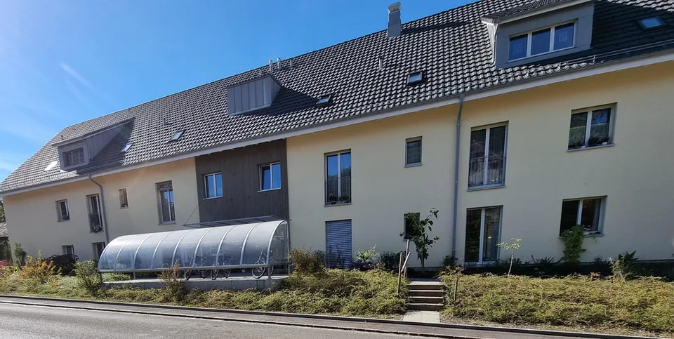 Moderne Wohnung mit Balkon in Stammheim