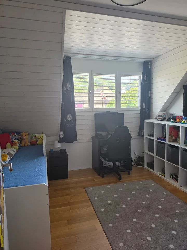 Appartamento moderno con balcone a Stammheim
