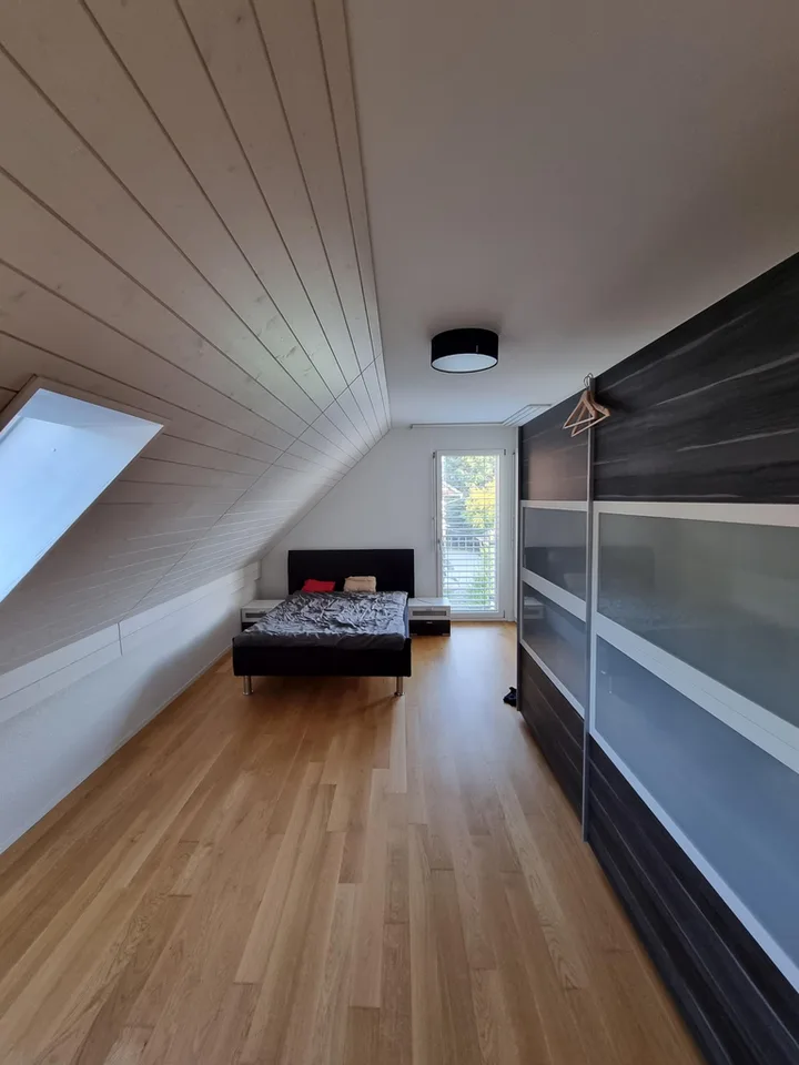 Appartamento moderno con balcone a Stammheim