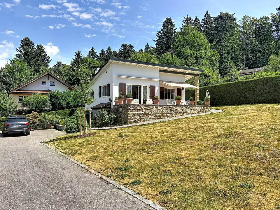 Maison 2.5 pièces - Chaumont-001