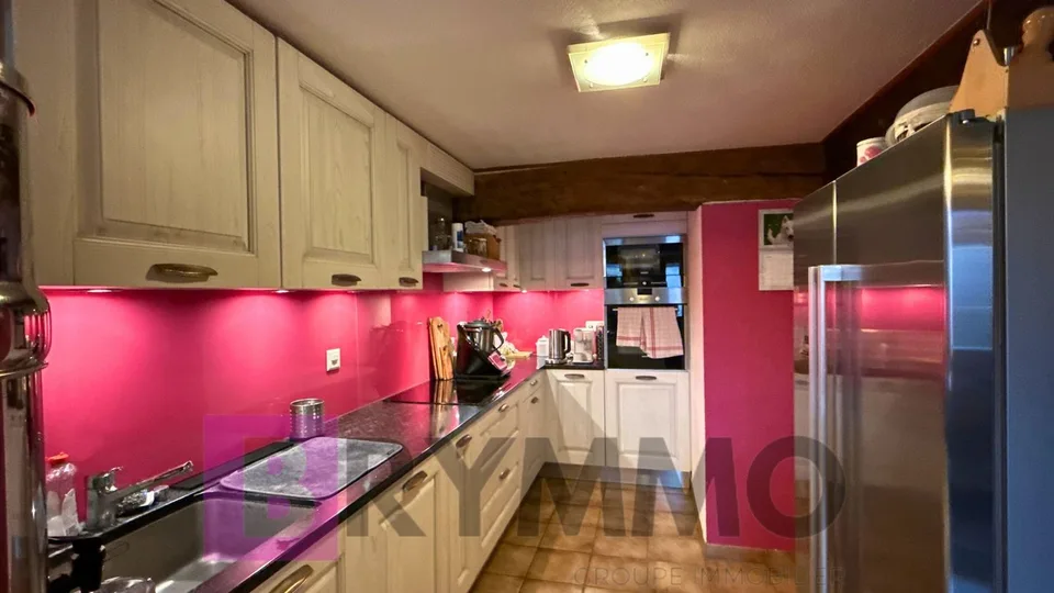 Prächtiges renoviertes Pferdegestüt – 3 Apartments – Ogens (VD)