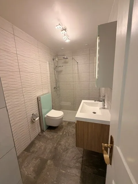Drei-Zimmer-Wohnung mit Balkon in Mont-sur-Rolle
