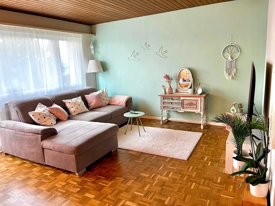 Inviting 4.5-room apartment with balcony in Uettligen