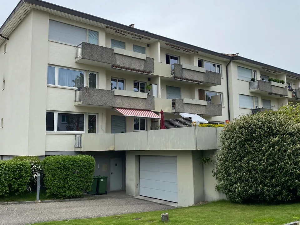 Inviting 4.5-room apartment with balcony in Uettligen