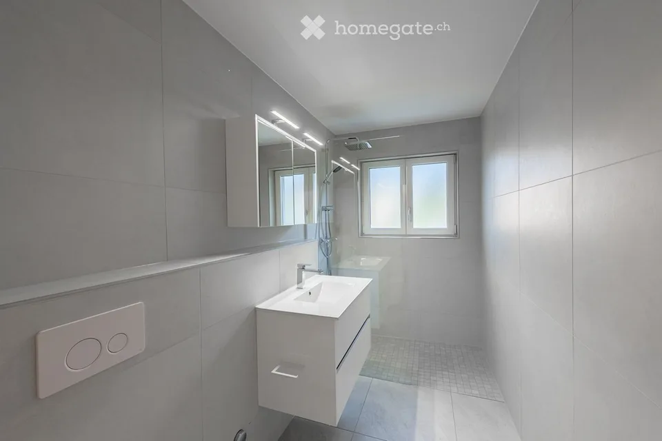 Beautifully completely renovated apartment with great views