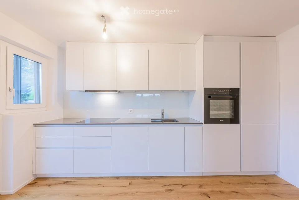 Wunderschöne komplett renovierte Wohnung mit toller Aussicht