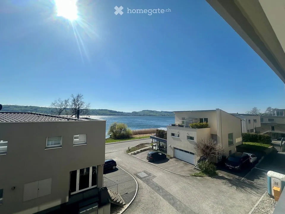 Appartement exclusif de 4,5 pièces à Eich am Sempachersee - 143m2 / 34m2 balcon / vue sur la montagne et le lac