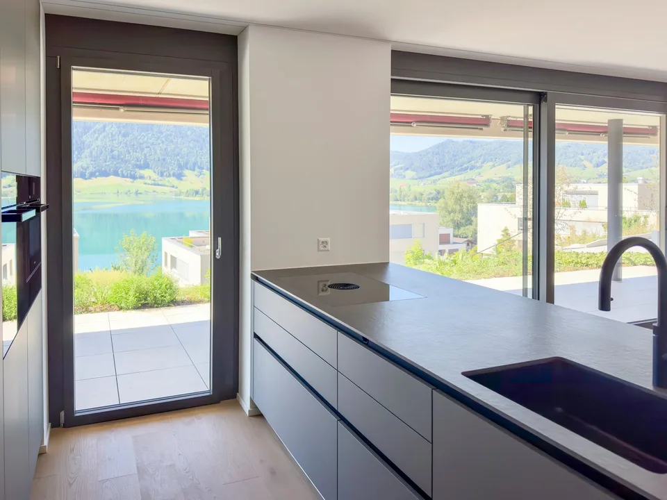 Exclusive First Occupancy Apartment with Lake View in Oberägeri