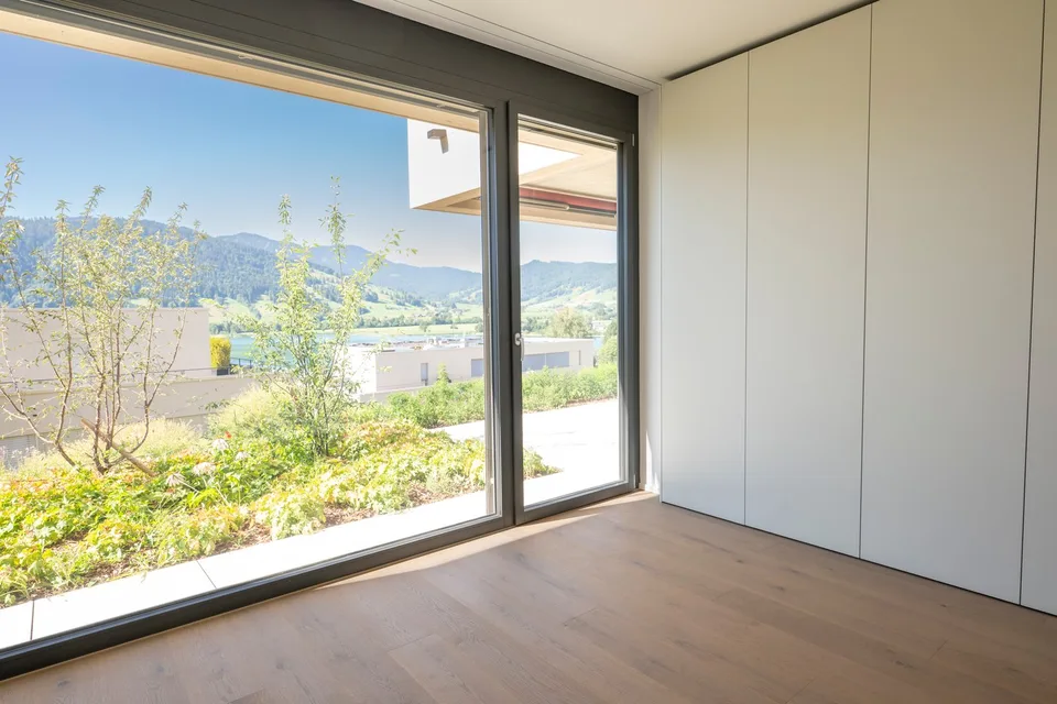 Exclusive First Occupancy Apartment with Lake View in Oberägeri