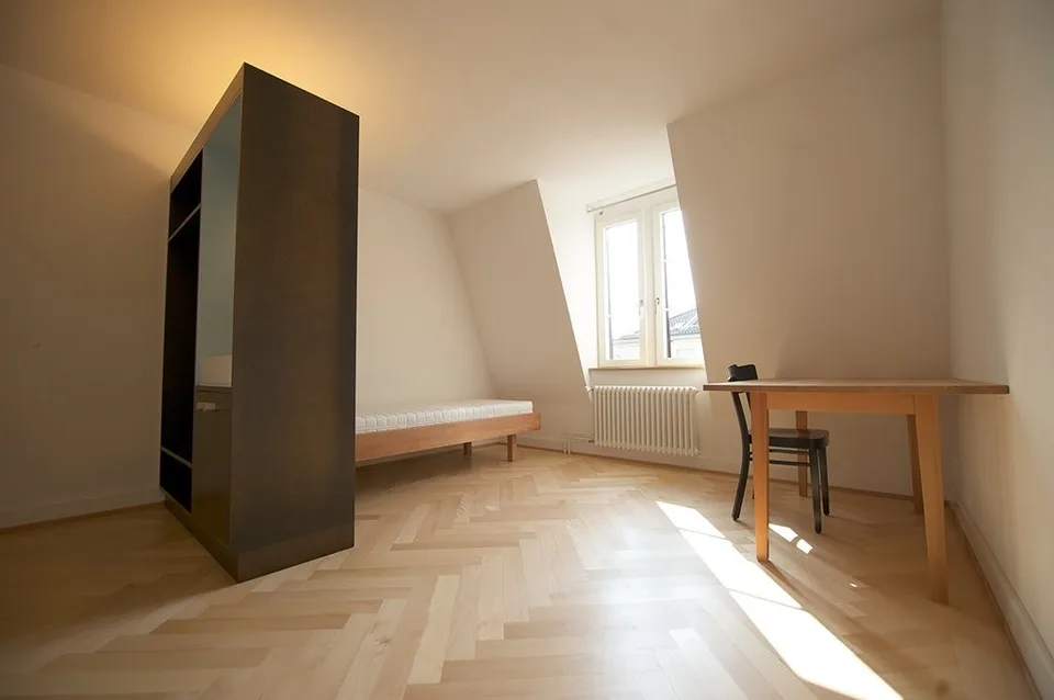 Chambre simple meublée entre Hegibach et Klusplatz à louer !