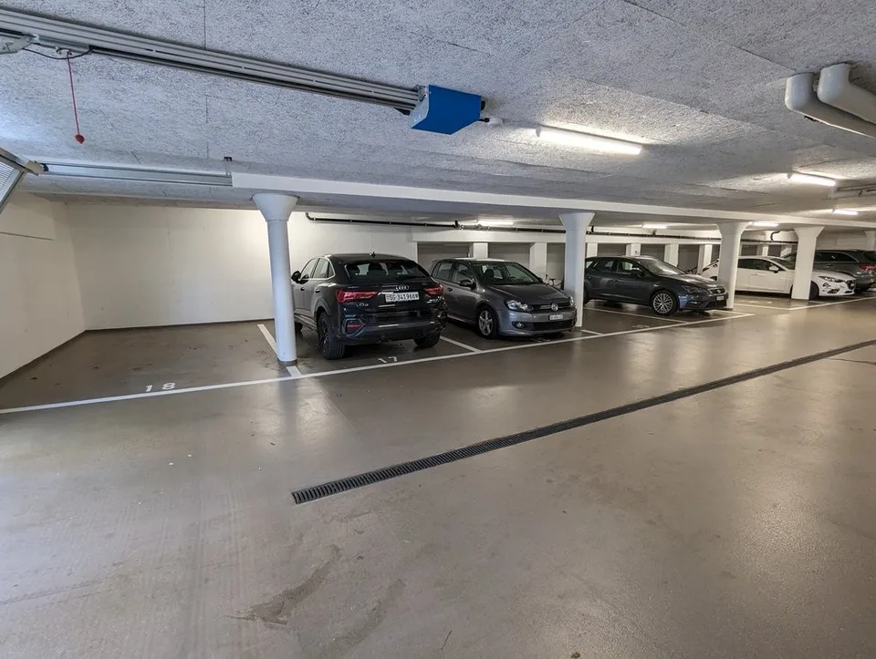 Posto auto attraente nel garage sotterraneo