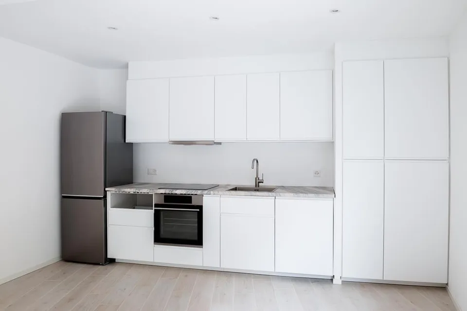 Renovated 2.5-room apartment with balcony in Biasca