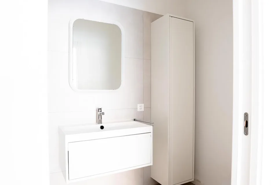 Renovated 2.5-room apartment with balcony in Biasca