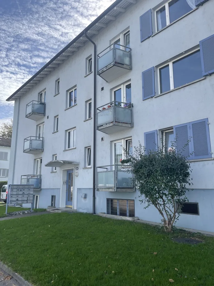 Gewerberaum mit viel Tageslicht im 1. UG