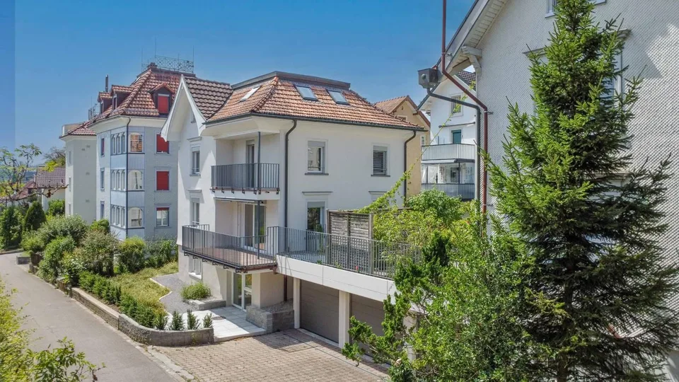 Mitten in Rotmonten - Einfamilienhaus mit Terrasse