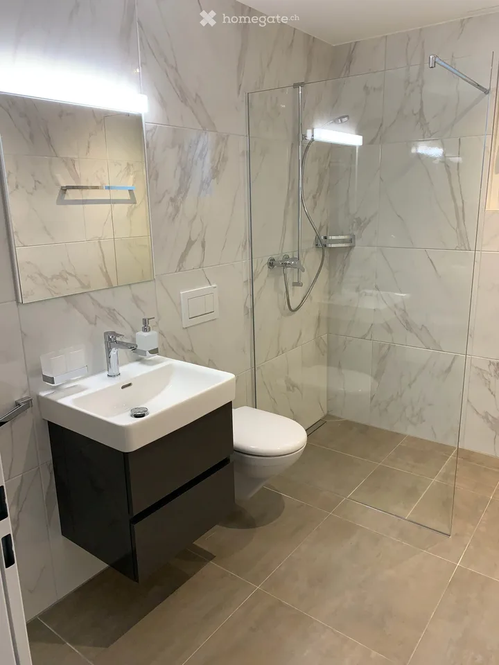 "Moderne 3.5-Zimmer-Wohnung in Oftringen
