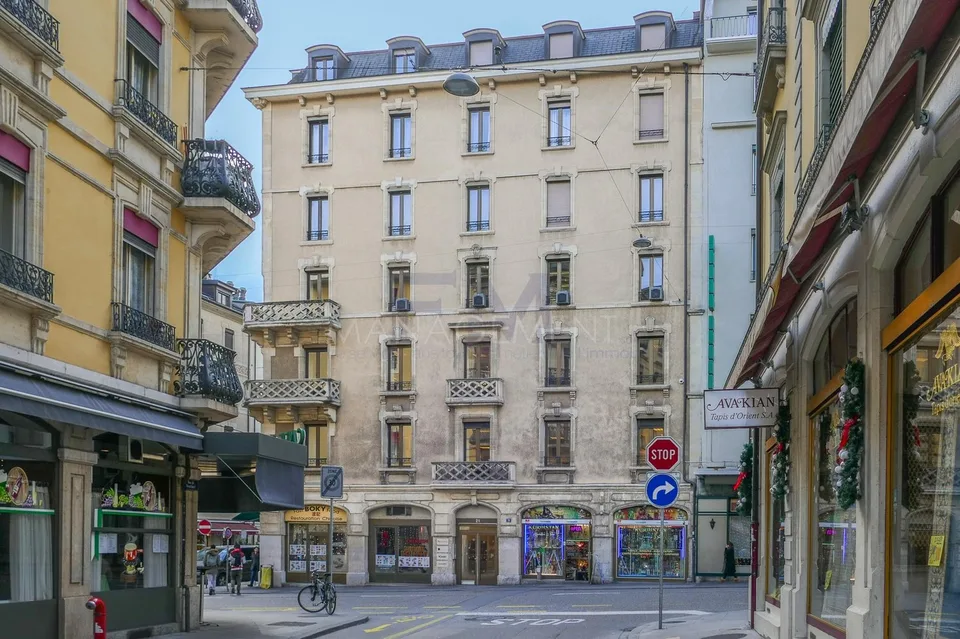 Rue des Alpes ? Bureaux d'env. 244 m² au 2ème étage