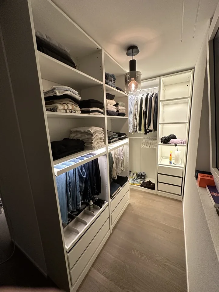 Modern 2.5-room apartment with balcony for rent in Wallisellen