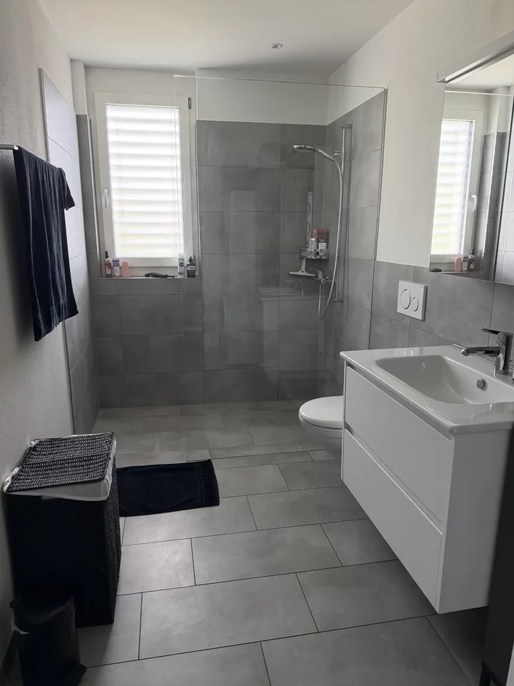 Modern 2.5-room apartment with balcony for rent in Wallisellen