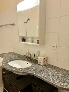 Übernahme des Mietvertrags - 2 Zimmer in Champel